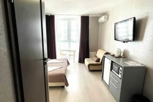East Residence 7