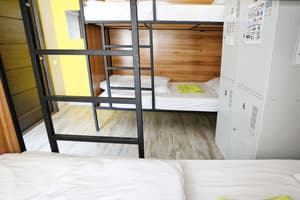 Хостел Light Life Hostel. Место в мужском 4-местном номере  3