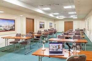 MAIDAN PALACE HOTEL 12