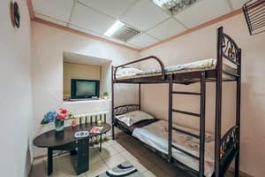 Мини-отель В центре Киева. Эконом двухместный Номер с двухъярусной кроватью ID: [503679] 1
